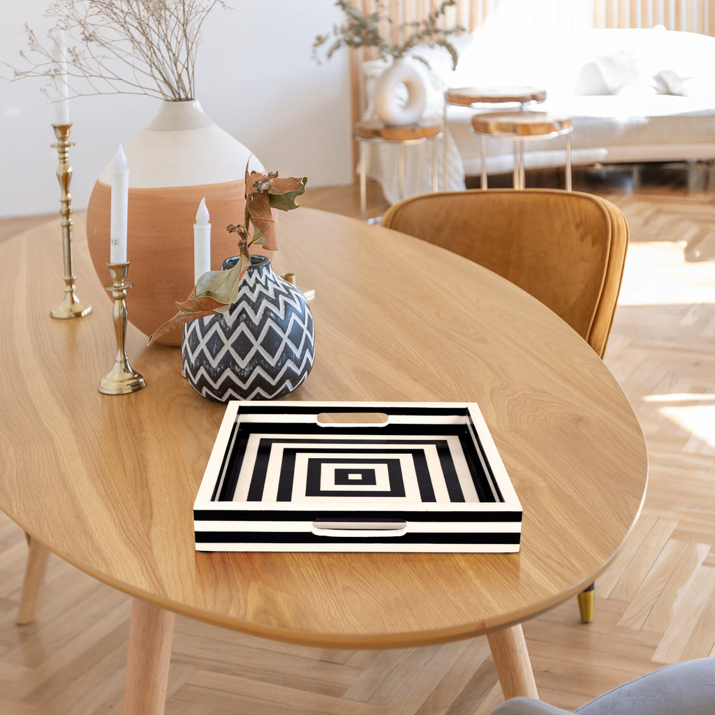 Black & White Concentric Decorative Tray